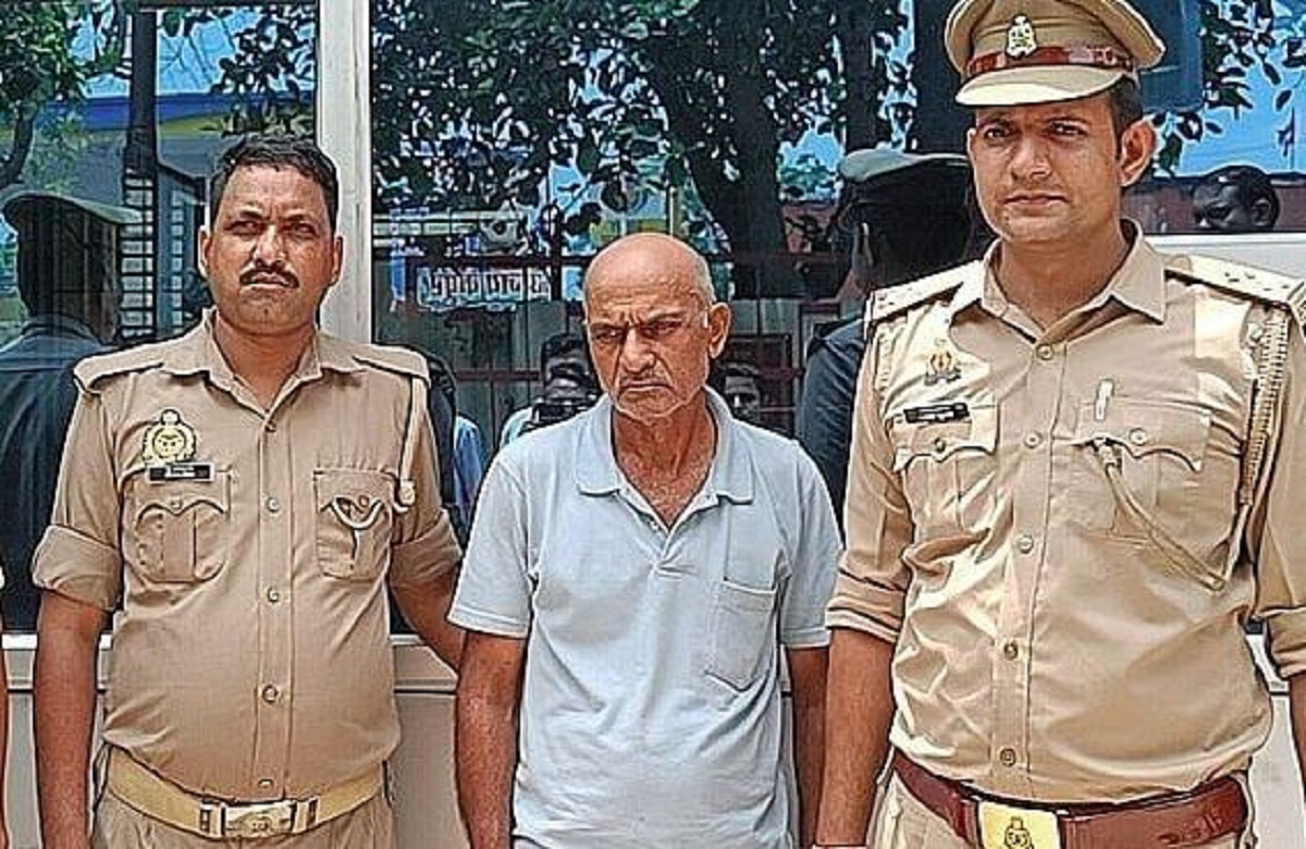 बेजुबानों के साथ अप्राकृतिक संबंध बना रहा था बुजुर्ग, कुतिया से लेकर गाय तक के CCTV फुटेज मिले, गिरफ्तार