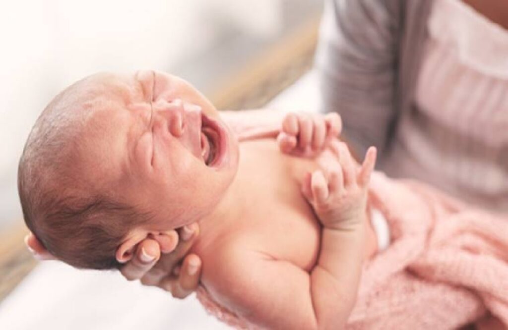 Employees will get money to birth to a child