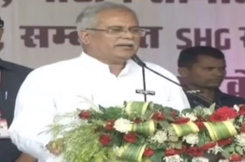 CM भूपेश ने बताया ‘छत्तीसगढ़ का स्वास्थ्य मॉडल’, PM मोदी के दौरे से पहले ट्वीट कर कहा “छत्तीसगढ़ नहीं रुकेगा”