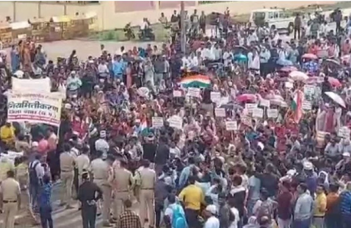 BJP की सरकार आने पर नियमित होंगे संविदा कर्मचारी, रमन सिंह ने लिखा CM भूपेश बघेल को बैक टु बैक तीन पत्र