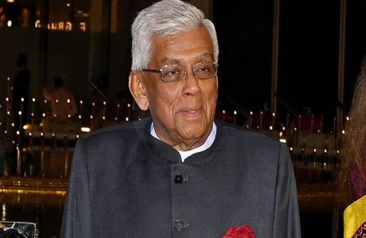 HDFC मर्जर से पहले चेयरमैन दीपक पारेख ने दिया इस्तीफा, 46 साल बिताने के बाद लिया रिटायरमेंट