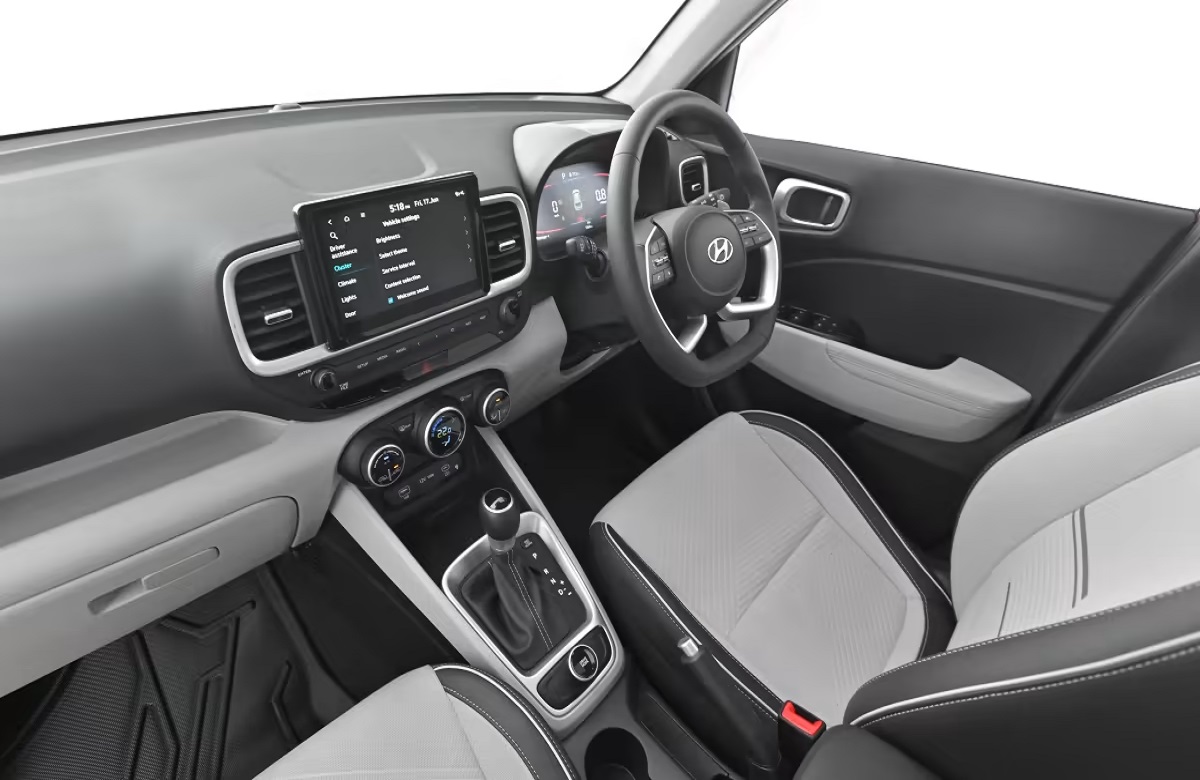 लोगों को पसंद आ रही Hyundai की ये शानदार कार, मिलते हैं दमदार फीचर्स, कीमत है मात्र 7.72 लाख