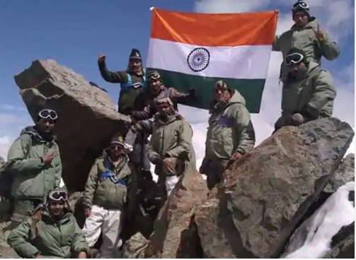 Kargil Vijay Diwas 2023: करगिल शहीदों को याद करते हुए उनके परिवारों ने कहा – वह मरे नहीं हैं बल्कि अमर हो गये
