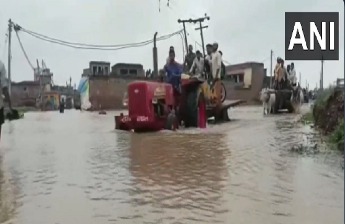 पहाड़ों में हो रही लगातार बारिश से बढ़ा नदी का जलस्तर, 12 से अधिक गांवों में घुसा पानी, 20 हजार लोग प्रभावित