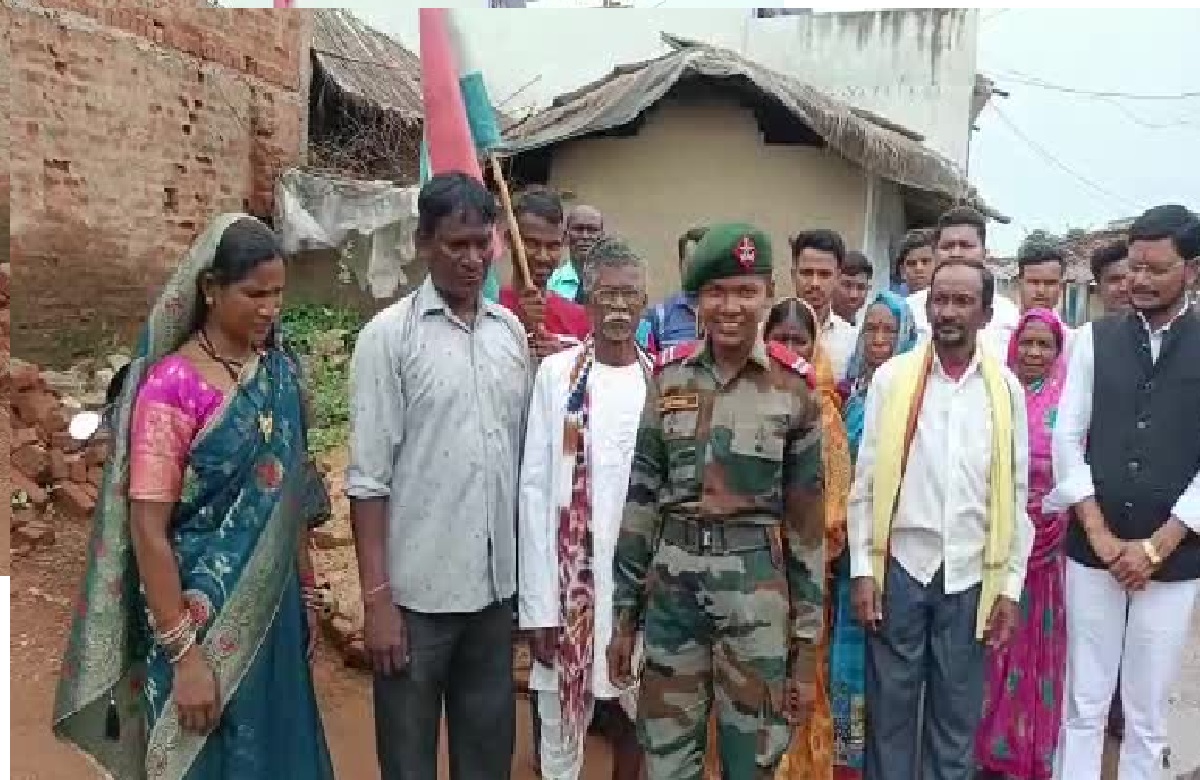 कभी चूल्हे में खाना बनाती थी छत्तीसगढ़ की ये बेटी, अब असम राइफल्स में हुई भर्ती, पिता के छलके आंसू