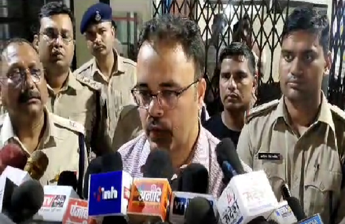 Rewa News: एसआई ने थाना प्रभारी को मारी गोली,  पुलिस ने आरोपी से बरामद किए 2 लोडेड पिस्टल, जांच जारी