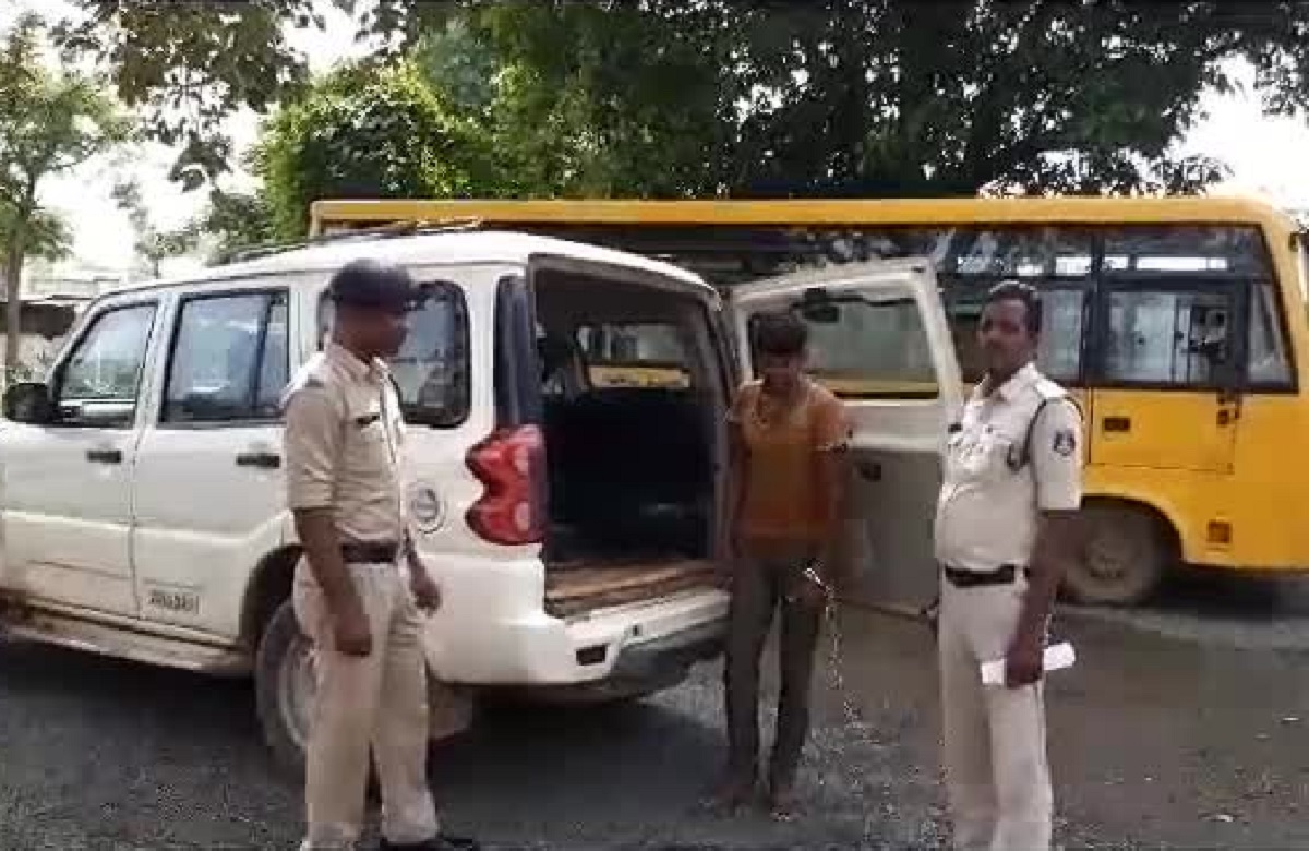 Saraipali News: बेटी की आबरू बचाने पिता ने कुर्बान कर दी जान, छेड़छाड़ का विरोध करने पर शख्स ने पिता की कर दी बेरहमी से हत्या