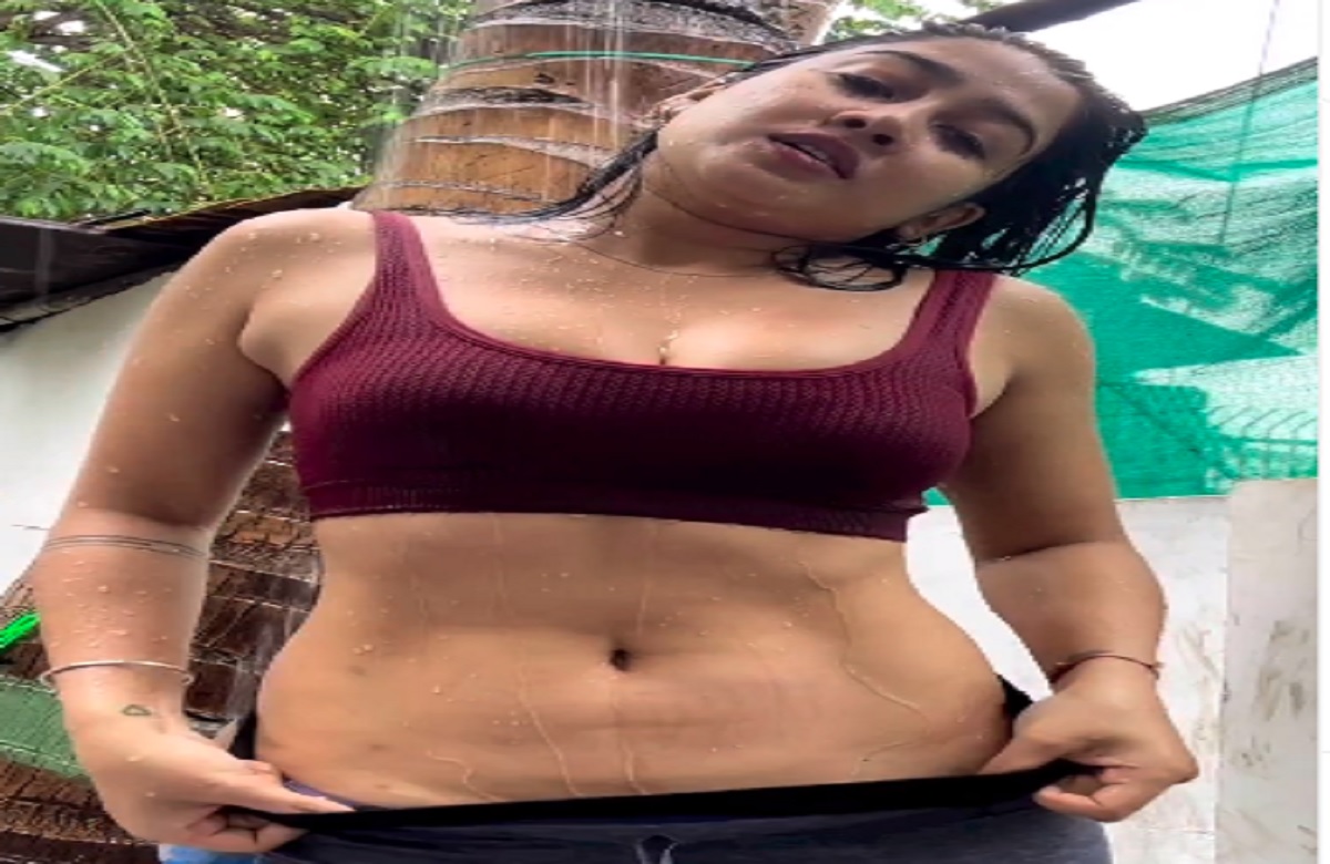 Sofia Ansari New Sexy Hot Video