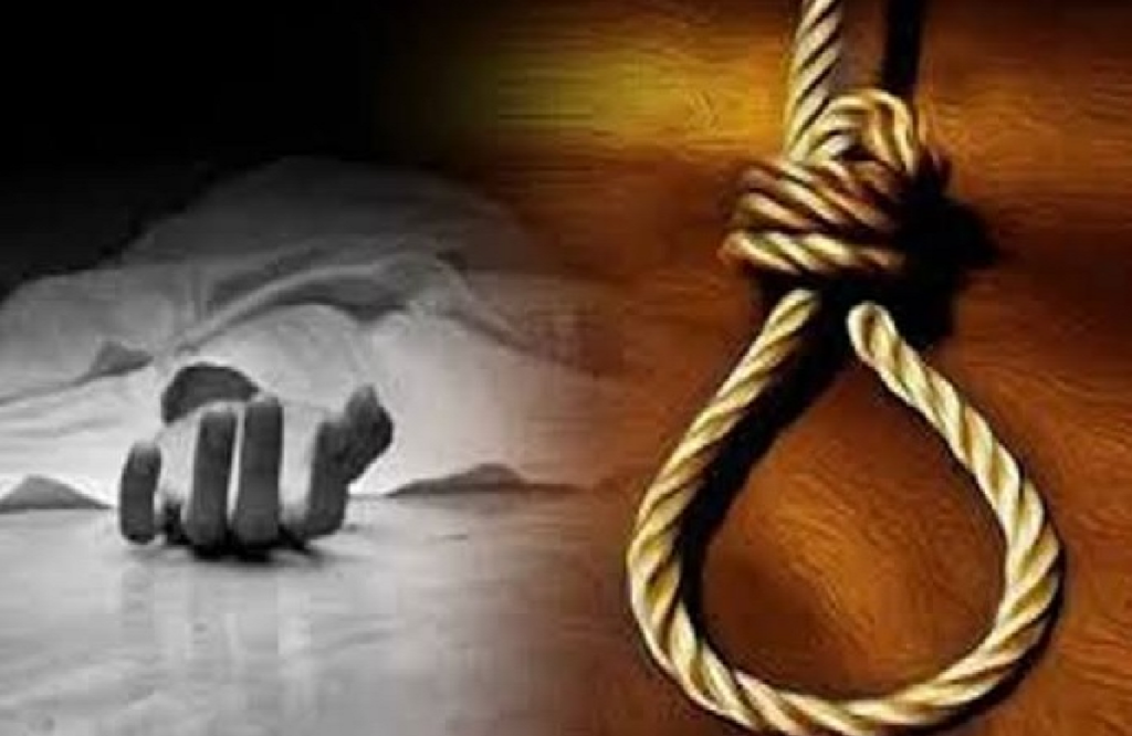 Woman commits suicide due to blackmailing