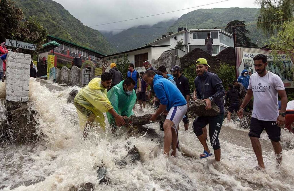 Heavy rain in Himachal-Uttarakhand