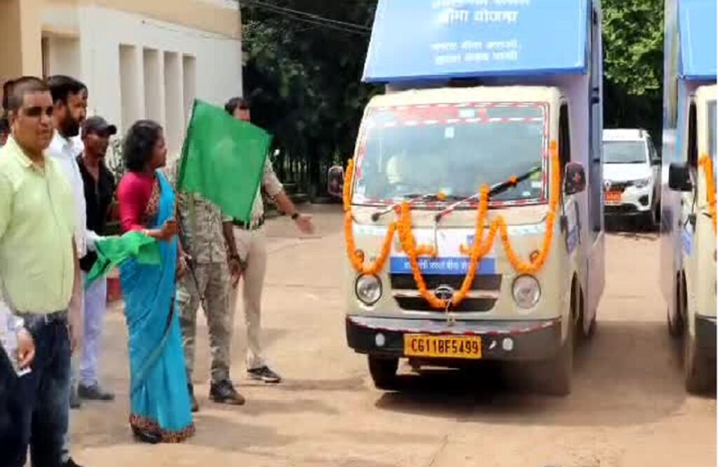 Sakti collector flagged off the crop insurance awareness chariot