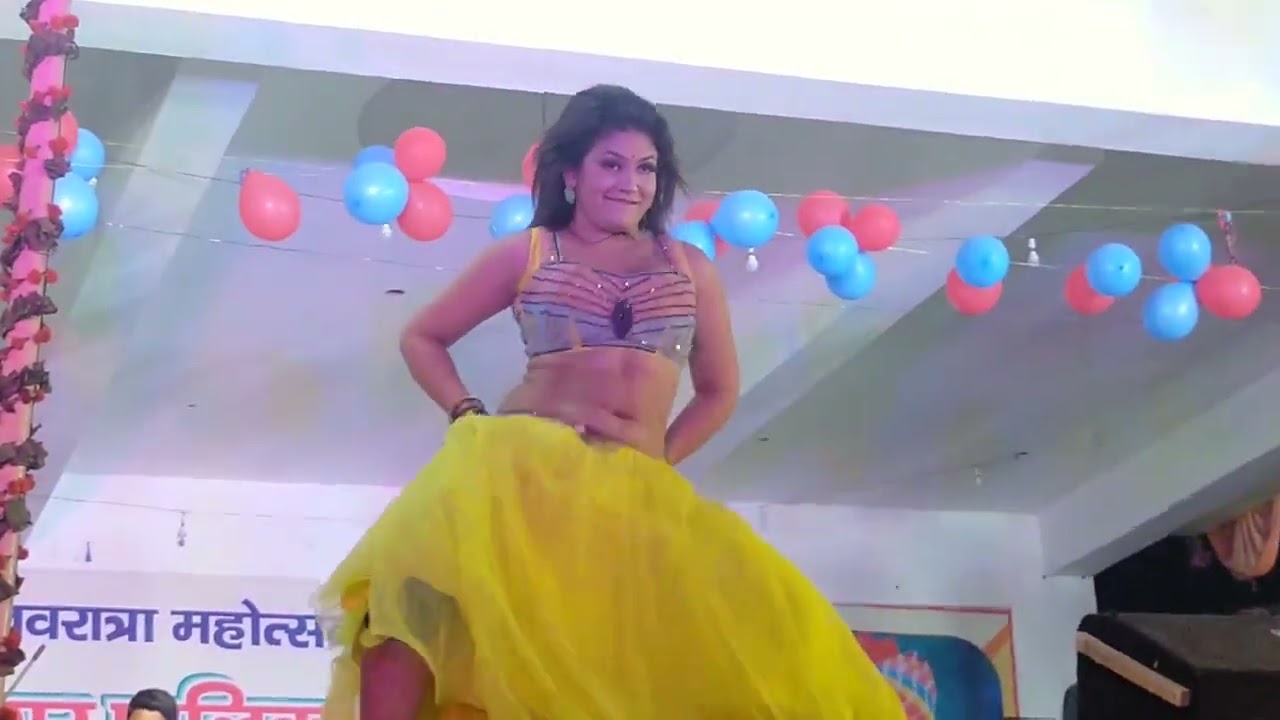 Gori Dance: गारंटी है! Gori Nagori का ऐसा बवाल डांस न देखा होगा, पीले लहंगे में तोड़ डाला स्टेज, वीडियो ने लगाई आग