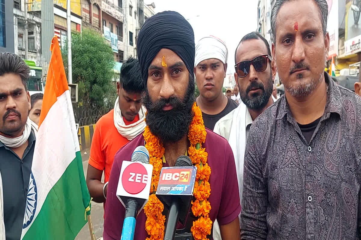 Khargone News: अनोखी साइकिल यात्रा… इस उद्देश्य से मथुरा का ये शख्स साइकिल से करने जा रहा 20 हजार किलोमीटर की यात्रा