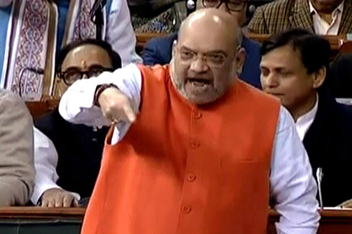 ‘अब कश्मीर में आतंकियों की अर्थी नहीं निकलती, जहाँ ढेर होते है वही दफना दिए जाते है’ : अमित शाह