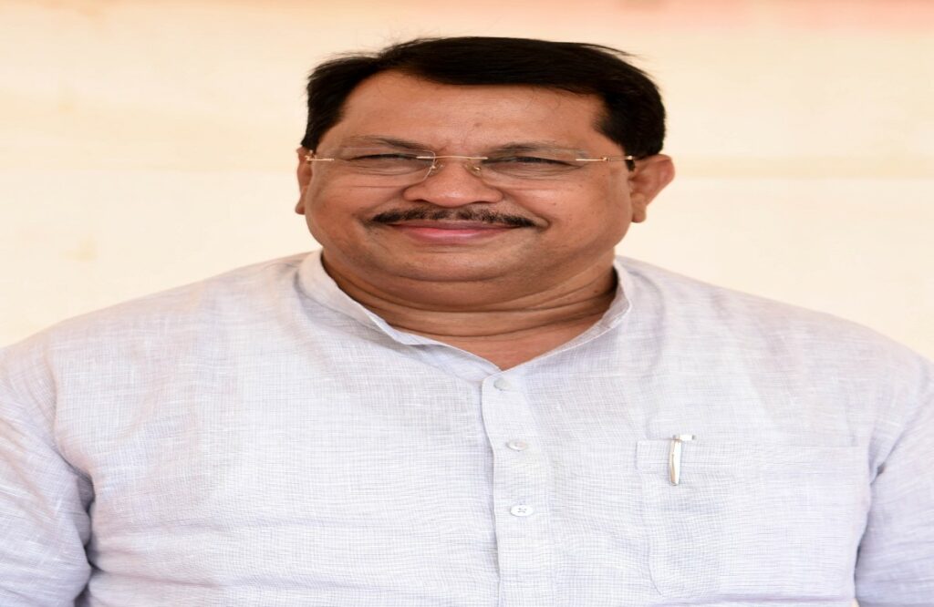 Congress made Vijay Vadettiwar Leader of Opposition in Maharastra