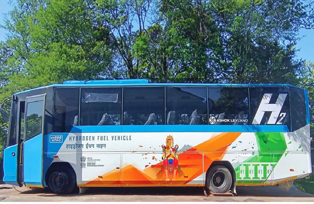 Hydrogen fuel bus in India