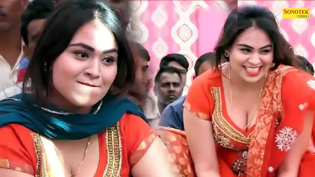 Rc Upadhyay Stage Dance 2023: सगाई में RC उपाध्याय ने ठुमकों से लगाई आग, काले सूट में लग रहीं कतई जहर