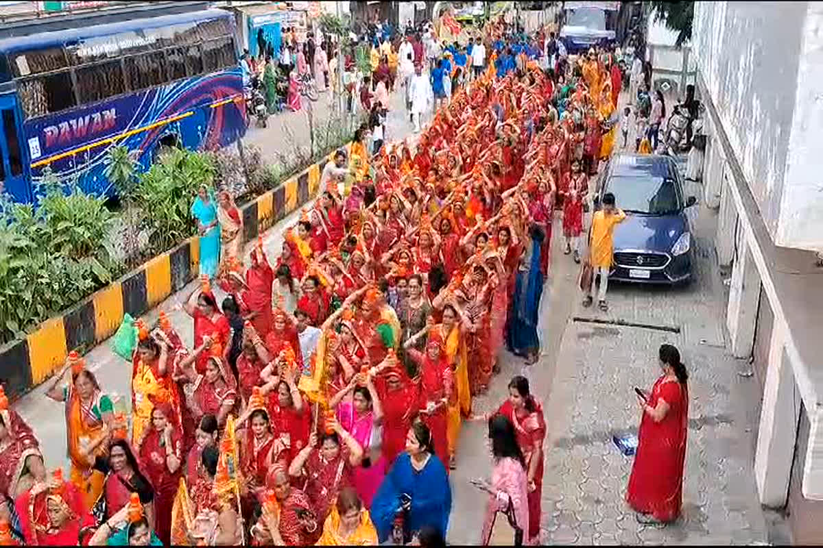 Bhole Baba's Royal Ride