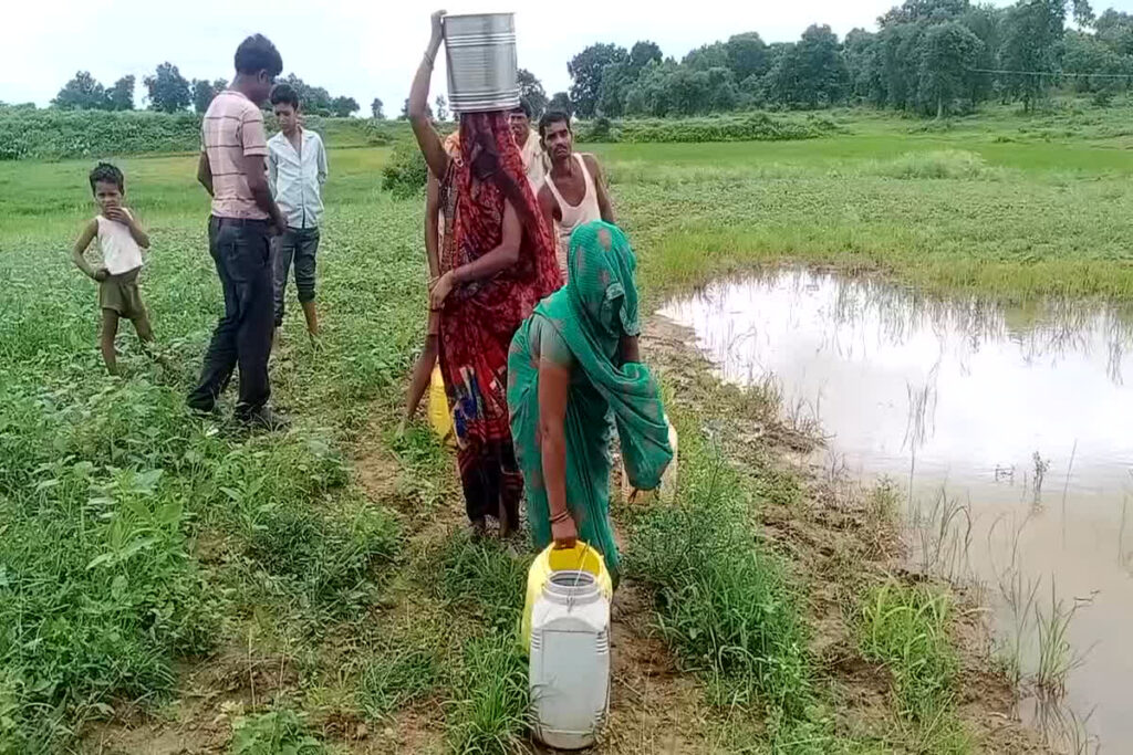 Villagers forced to drink dirty water