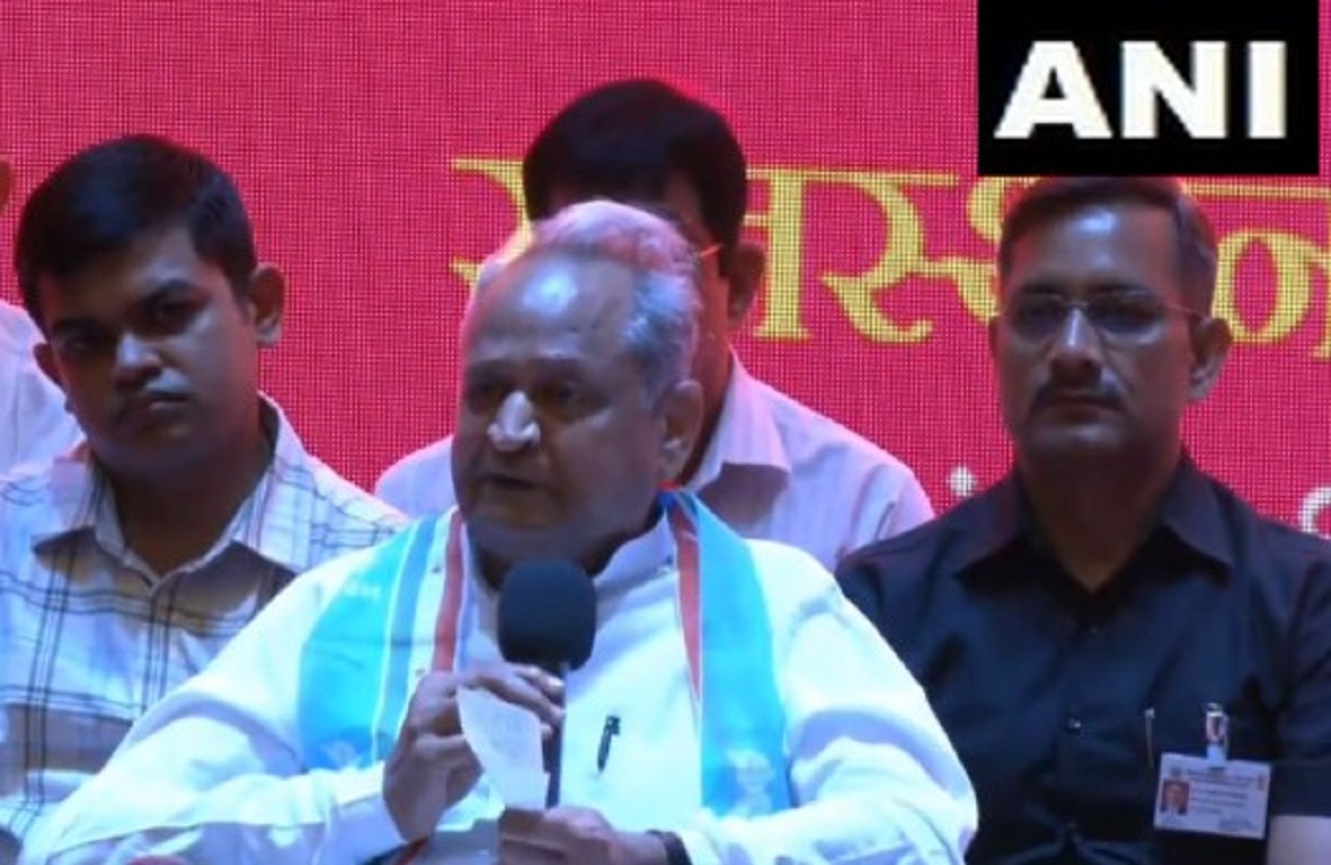 डॉक्टर बनना चाहते थे सीएम, सपना पूरा नहीं हुआ तो बदला रास्ता, ‘युवा महापंचायत’ में किया बड़ा खुलासा