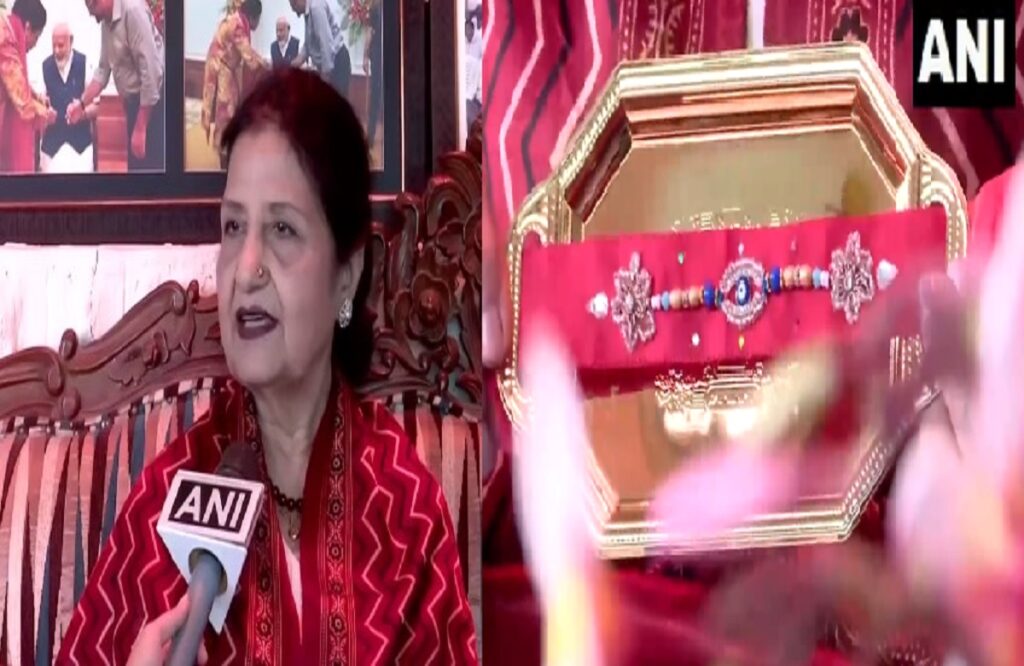 PM Narendra Modi sister sent a special rakhi