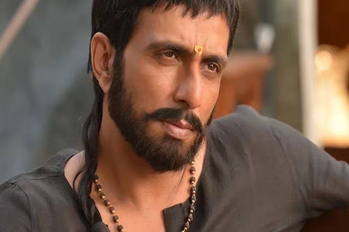 Sonu Sood खोज रहे हैं नौकरी, जानिए हजारों लोगों की मदद करने वाले म​सीहा की क्यों हो गई ऐसी हालत