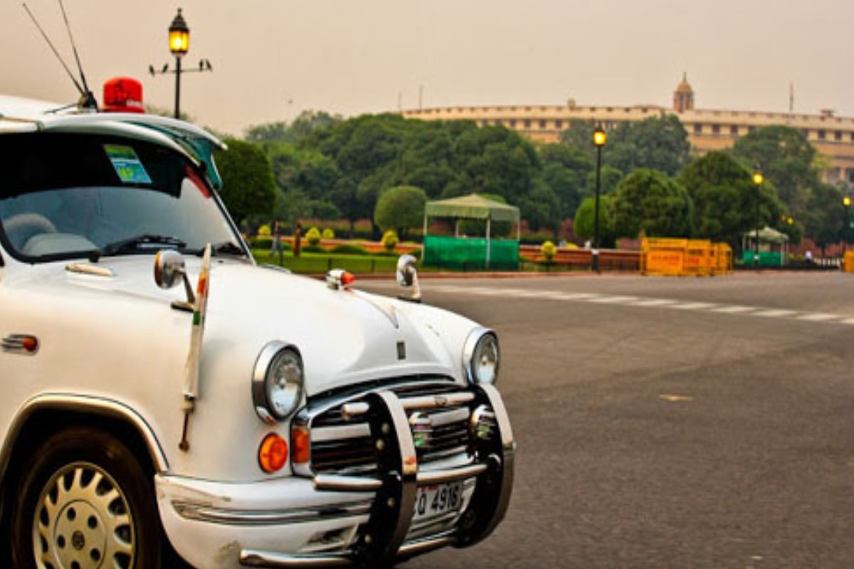 VIP गाड़ियों से हटेगा सायरन, बजेगी बांसुरी की धुन, केंद्रीय मंत्री नितिन गडकरी ने बताई मोदी सरकार की क्या है योजना