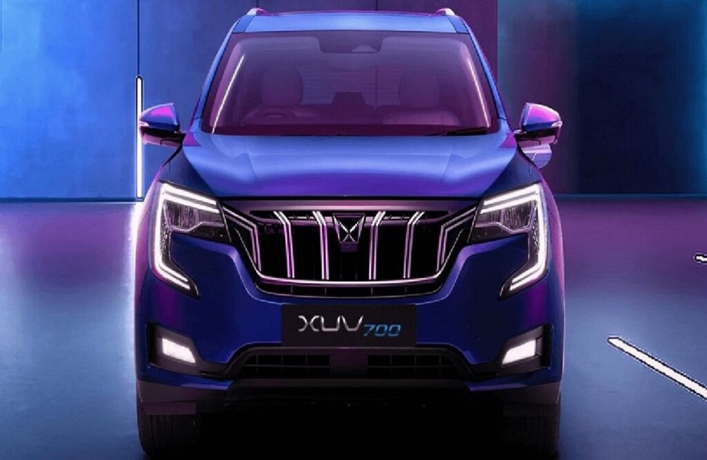 Mahindra XUV 700 Discount