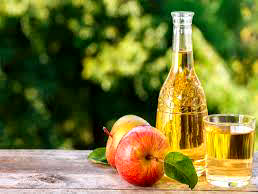 Apple Vinegar Benefits: कोलेस्ट्रॉल-डायबिटीज रोगियों के लिए रामबाण माना जाता है सेब का सिरका, मिलते हैं ये 5 गजब के फायदे
