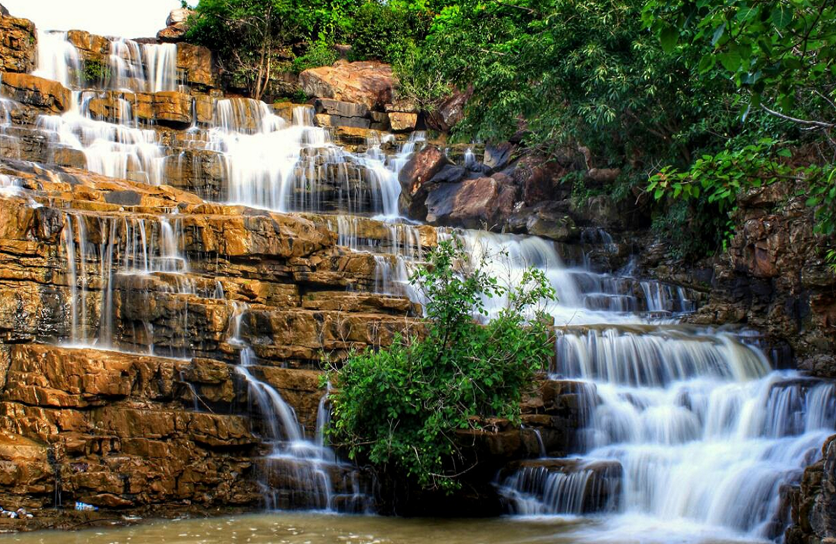 Chitradhar Falls: 50 फीट की ऊंचाई से गिरता है बस्तर का चित्रधारा जलप्रपात, दूर दराज से पिकनिक मनाने पहुंचते है लोग
