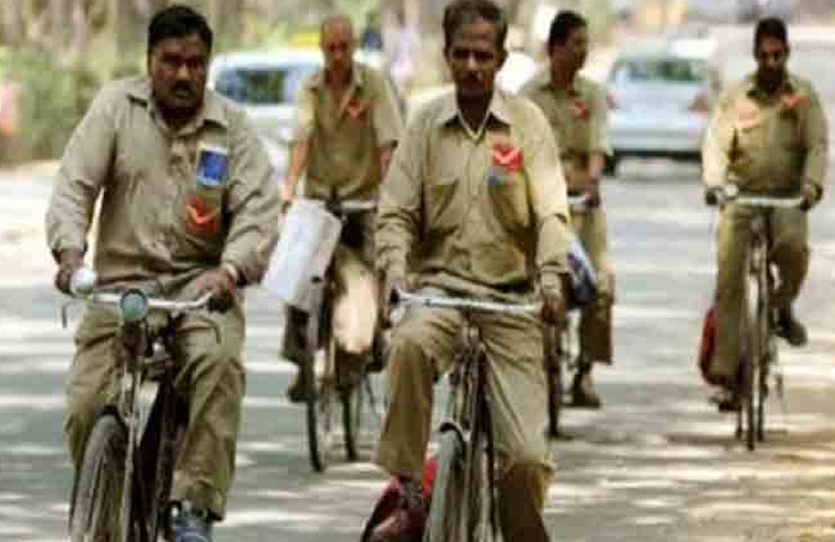 सरकारी नौकरी की तलाश कर रहे युवाओं के लिए सुनहरा मौका, डाक विभाग सहित इन विभागों पर निकली बंपर भर्ती