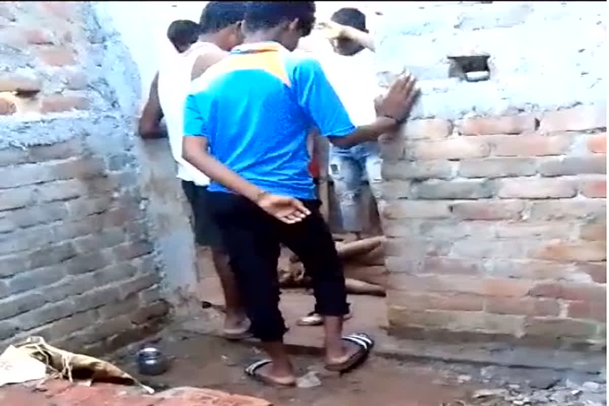 Youth beaten to death video: राजधानी रायपुर में युवक की पीट-पीटकर हत्या, एक नाबालिग समेत 9 आरोपी गिरफ्तार..देखें