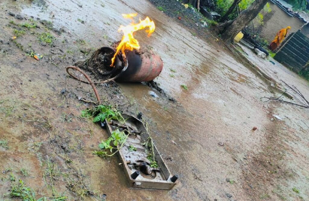 Gas cylinder caught fire