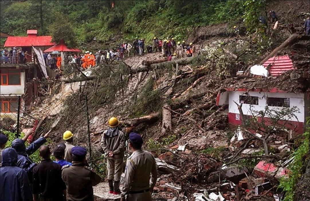 हिमाचल में प्रलय…! भूस्खलन से अब तक 51 लोगों की हुई मौत, सीएम ले रहे पल-पल की जानकारी