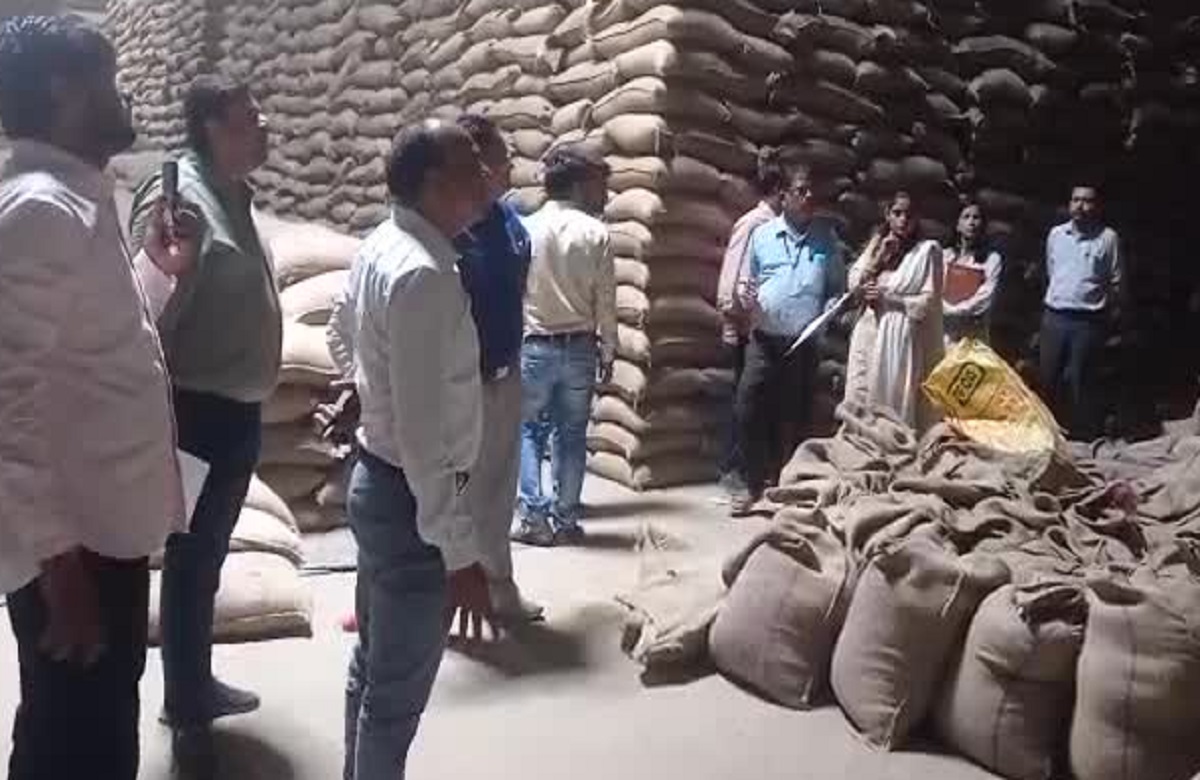 Jabalpur News: 6 करोड़ मूंग की खरीदी में गड़बड़ी के मामले पर कृषि विभाग ने मारा छापा, मामले में तीन आरोपियों को पुलिस ने किया गिरफ्तार