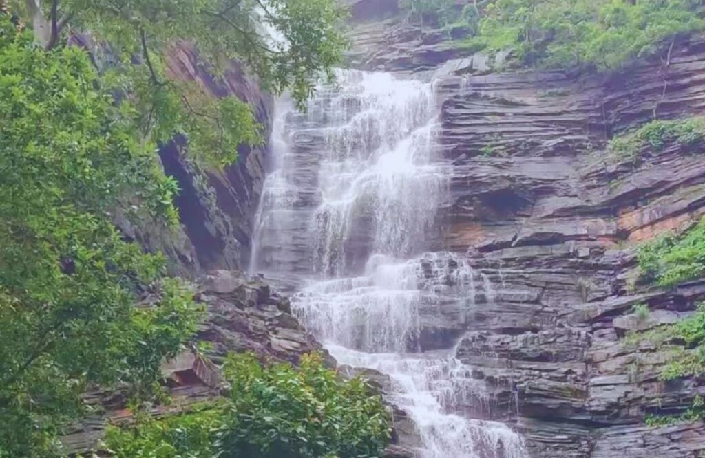 Jabalpur Nidan Waterfall