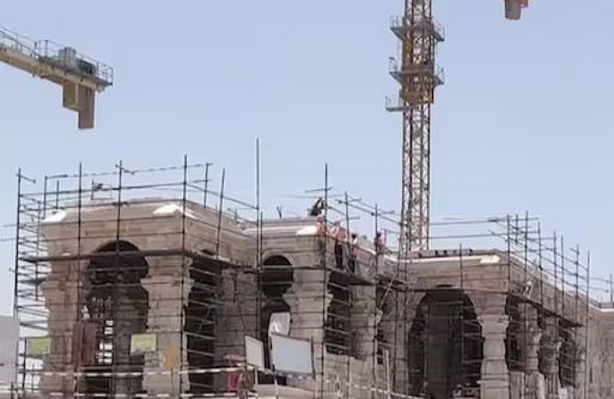 राम मंदिर के लिए तैयार हुआ 4 क्विवंटल का ताला 4 फीट लंबी चाबी, अलीगढ़ के कारीगर ने हाथ से बनाया दुनिया का सबसे बड़ा ताला