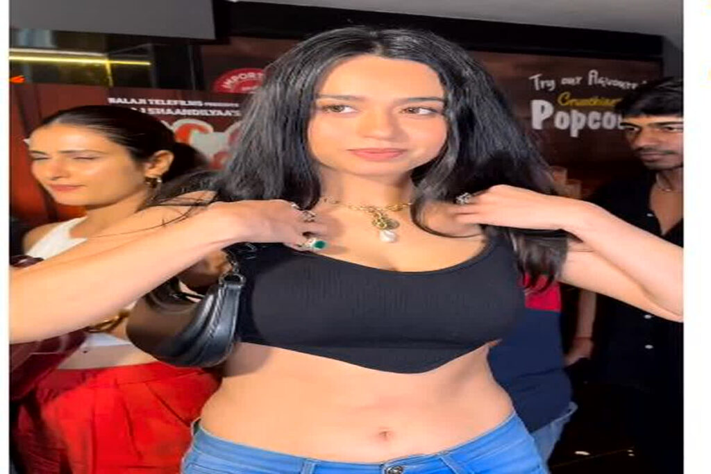 Soundarya Sharma New Sexy Video