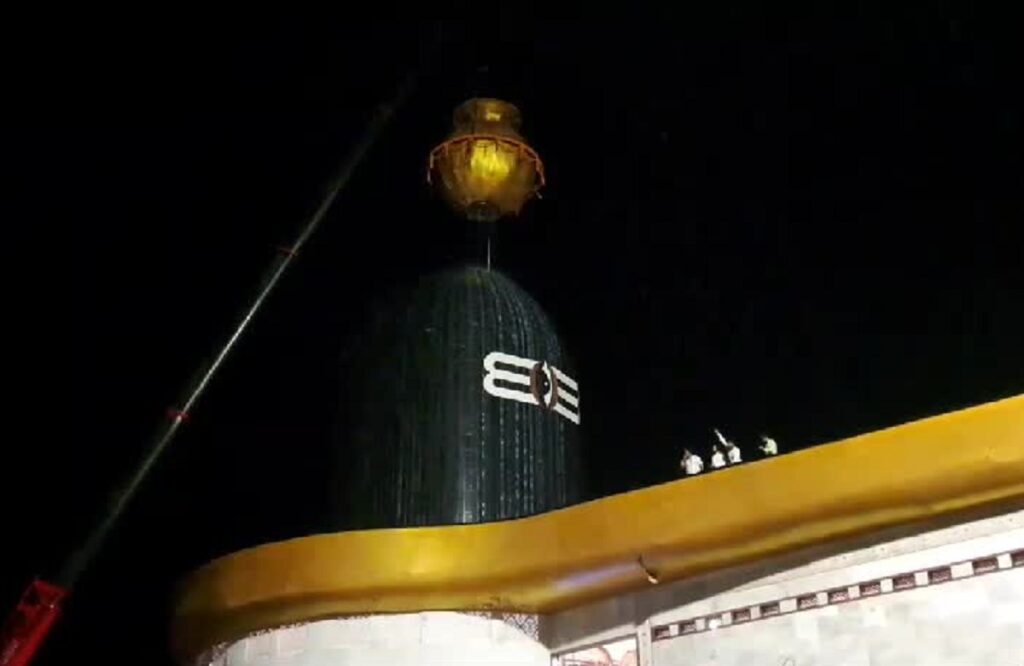 121 feet high Shivling