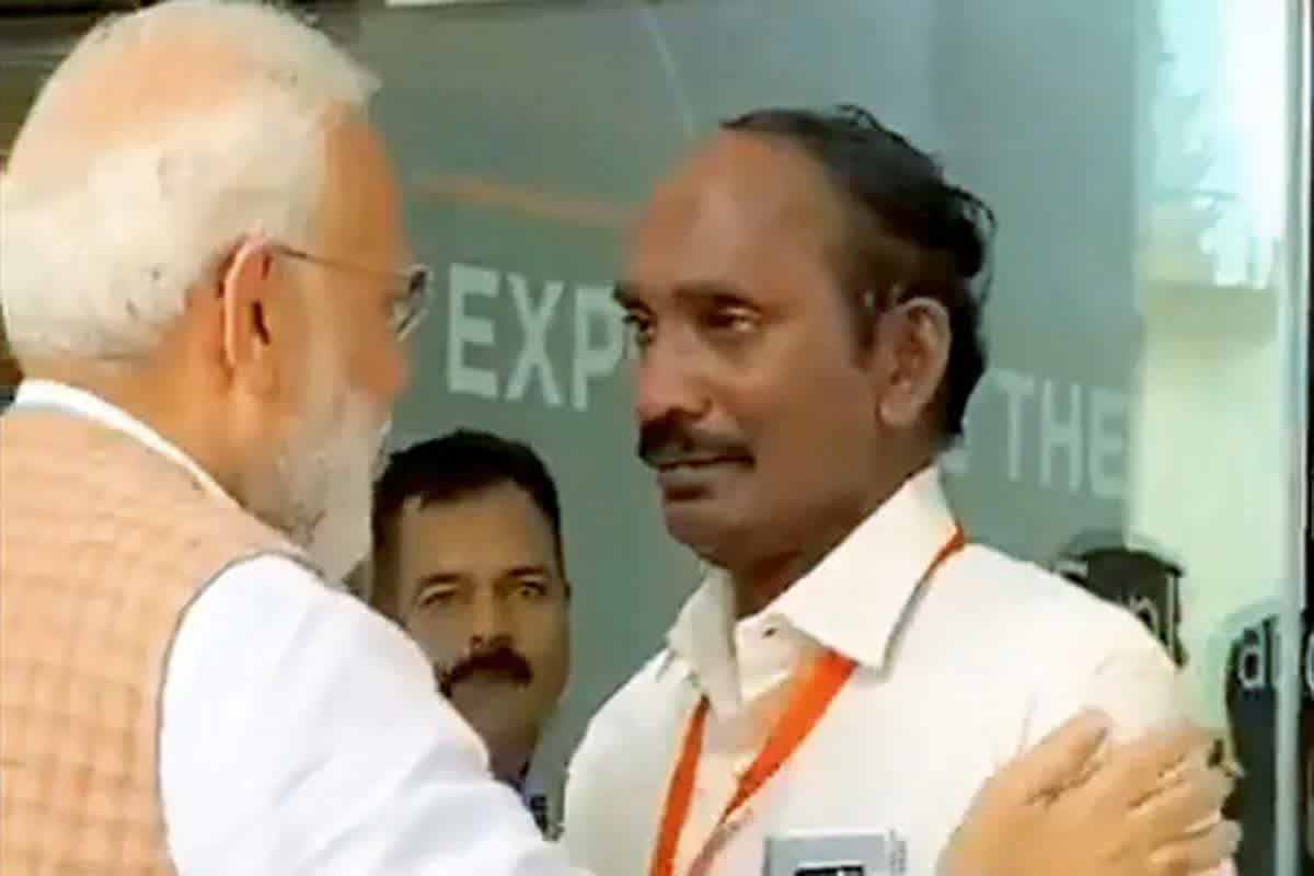 पिछली बार की नाकामी पर खूब रोये थे ISRO के पूर्व चीफ के. सिवन.. जानें इस बार की कामयाबी पर क्या कहा..
