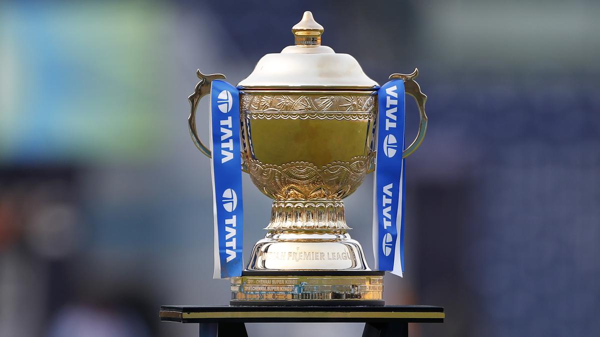 IPL 2024: पूरे 8 साल बाद आईपीएल में एंट्री करने जा रहा है ये खिलाड़ी, टीमों के छूट जाएंगे पसीने, यहां जाने उस धाकड़ खिलाड़ी का नाम