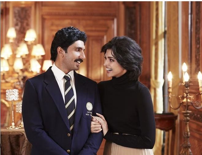 8.रणबीर दीपिका की 83 पहुंची आठवें नंबर पर साल 1983 में भारत की क्रिकेट वर्ल्ड कप की ऐतिहासिक जीत पर बनी रणवीर और दीपिका की फिल्म '83' ने लिस्ट में आठवें नंबर पर अपनी जगह बनाई है. इस फिल्म ने बॉक्स ऑफिस में 109 करोड़ रुपए की कमाई की थी.