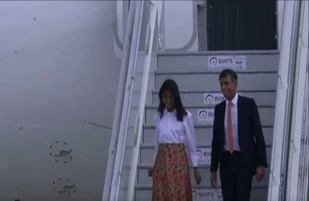 G20 Summit : ब्रिटिश के प्रधानमंत्री ऋषि सुनक पहुंचे दिल्ली एयरपोर्ट, केंद्रीय मंत्री ने ‘जय सियाराम’ बोलकर किया स्वागत