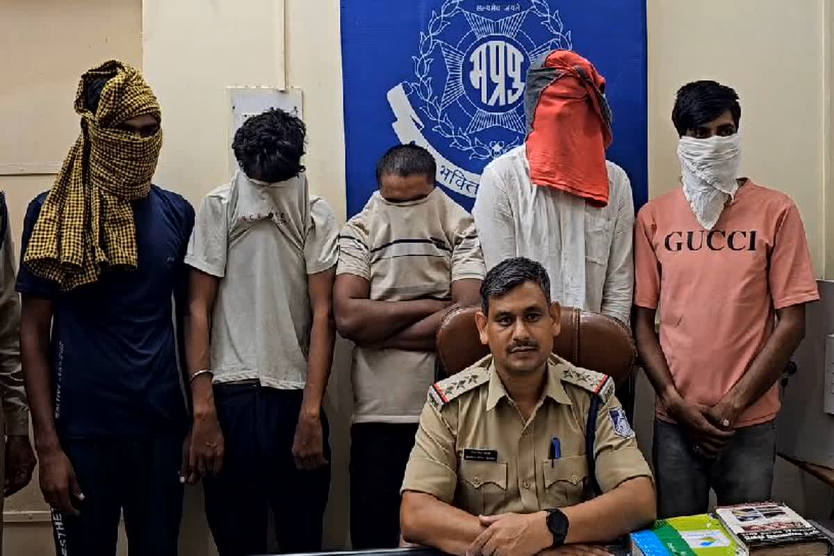 Morena News: अवैध शराब की फैक्ट्री संचालन करने वाला मुख्य आरोपी चढ़ा पुलिस के हत्थे, केमिकल से कर रहे थे अवैध शराब का निर्माण