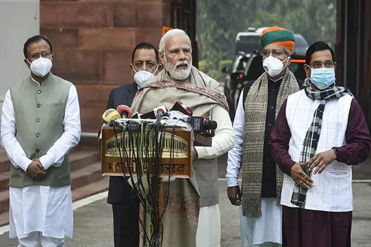 Modi Cabinet Decisions: हाथों में संविधान की प्रतियां लेकर नए संसद में प्रवेश करेंगे PM मोदी.. सांसद चलेंगे पीछे, जाने कैबिनेट बैठक के फैसले