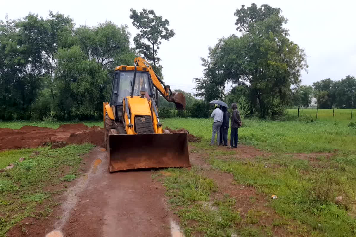 Dhamtari News: अवैध प्लाटिंग को लेकर जिला प्रशासन और नगर निगम की कार्रवाई, अवैध प्लाटिंग करने वालो को दी जाएगी नोटिस