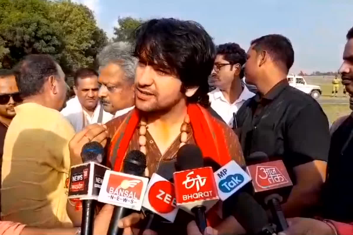 Dhirendra Shastri on marriage: अपनी शादी को लेकर धीरेंद्र शास्त्री ने कही ये बात, वन नेशन वन इलेक्शन पर भी रखी राय