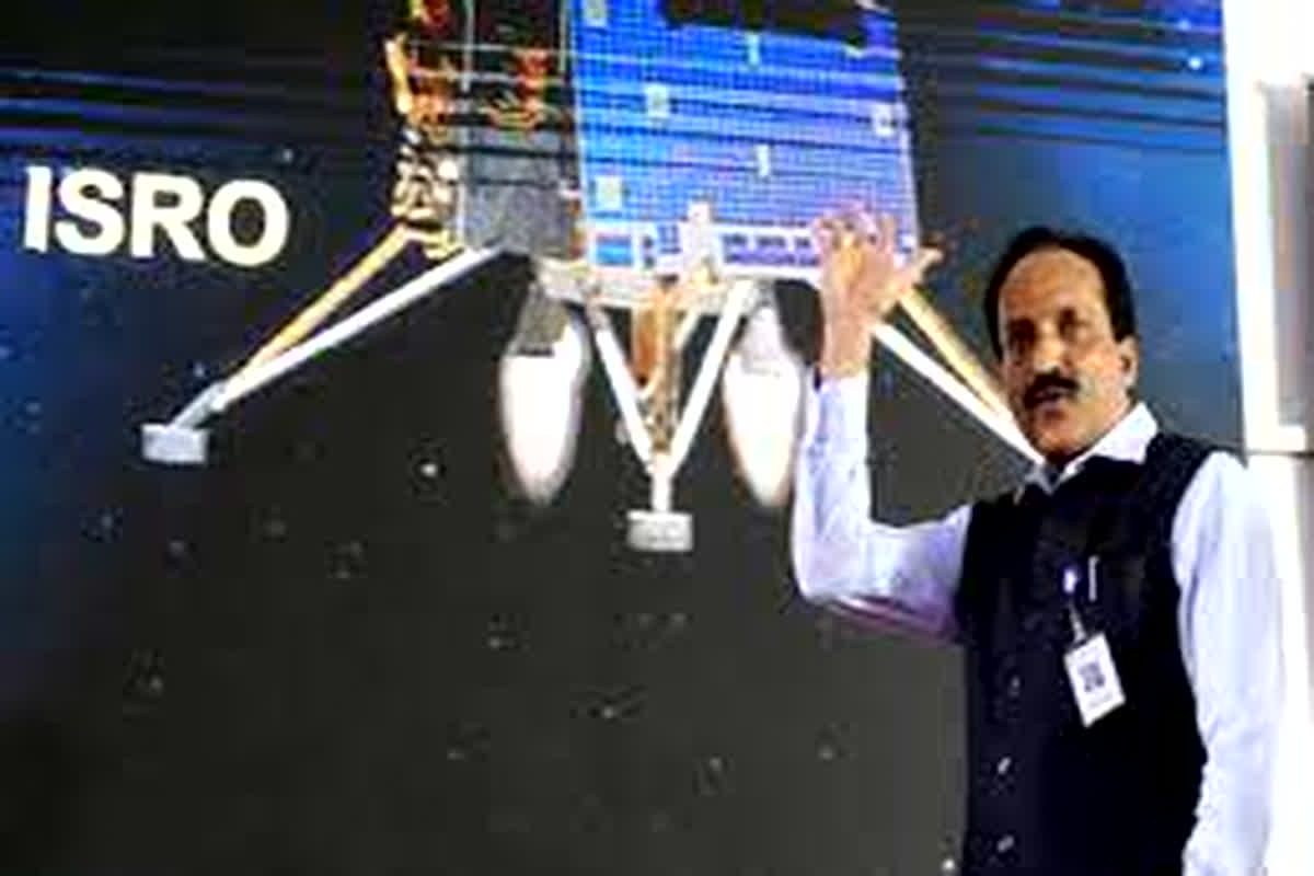 Chandrayaan-3 Update: ISRO ने दी बड़ी खुशखबरी! चंदा मामा की गोद में अब आराम फरमा रहा Chandrayaan-3…