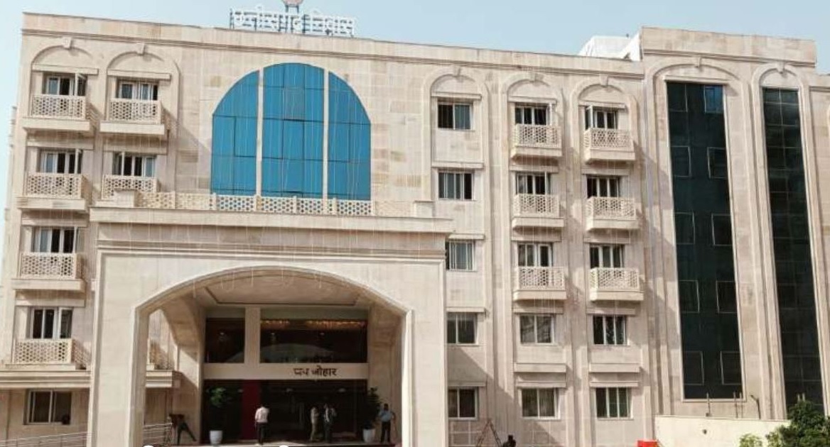 Chhattisgarh Niwas New Delhi: देश की राजधानी में बनकर तैयार हुआ ‘नवा छत्तीसगढ़ भवन’.. कल CM करेंगे उद्घाटन, इस नए इमारत की खूबियां कर देंगी हैरान..