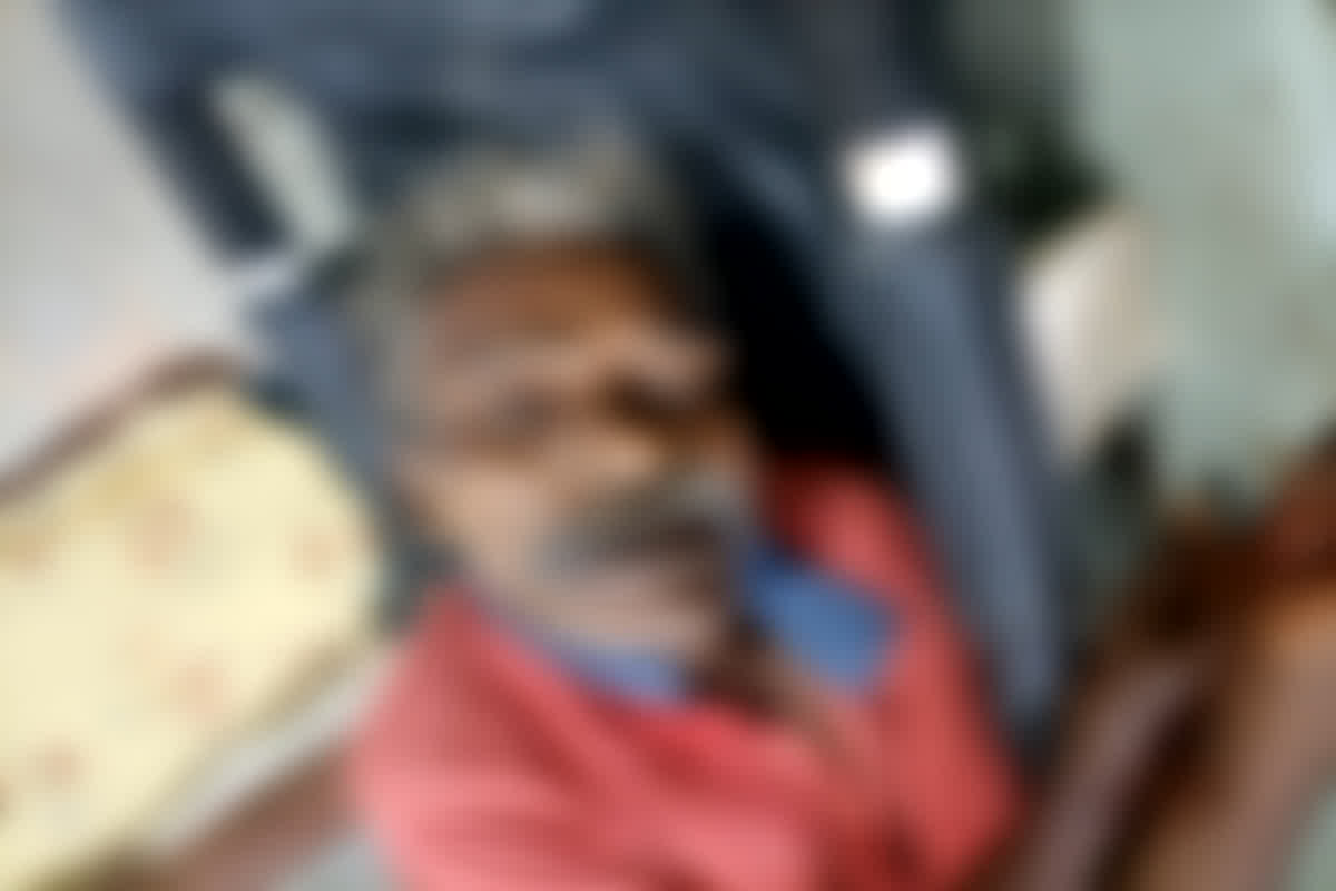 Ambikapur News: अज्ञात वाहन ने बुजुर्ग को मारी टक्कर, हादसे में मौके पर ही बुजुर्ग की मौत